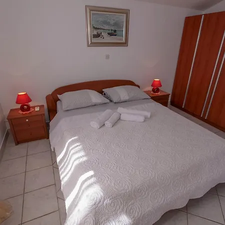 Pavla Apartment *